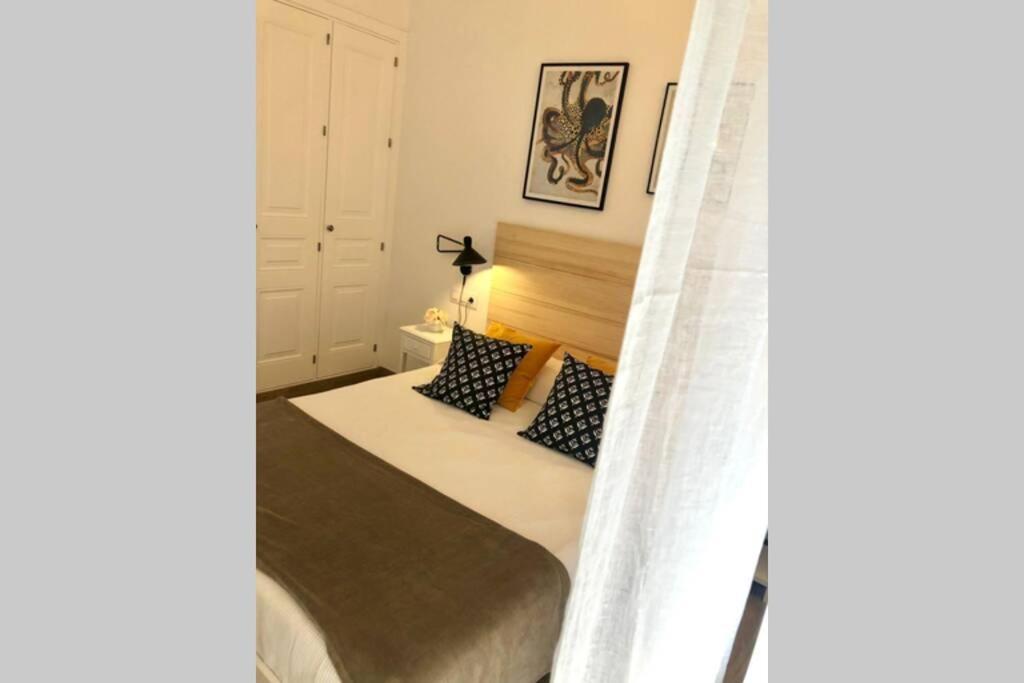 Gatu Premium Villa Libertad, Preferente Mayores De 25 Anos Y Familias Кадис Экстерьер фото